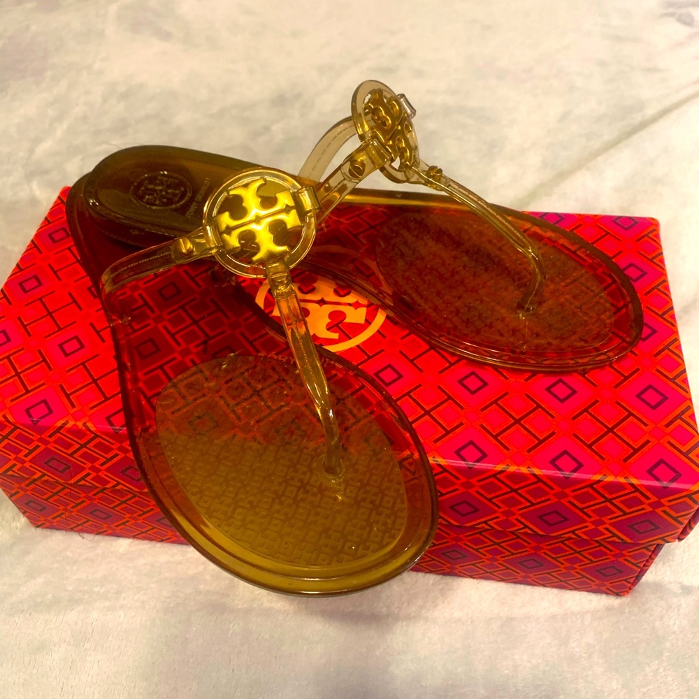 Women’s size 7 Tory Burch sandal